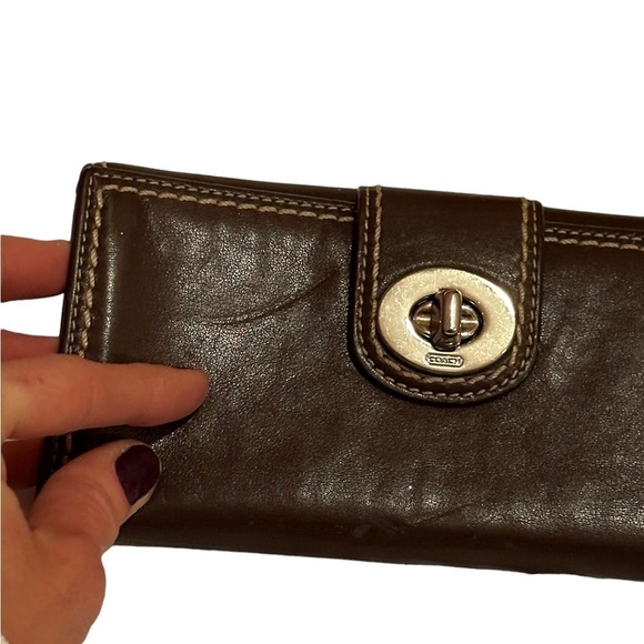 SOLD DO NOT BUY. Coach Bag. WALLET OS SOLD. Bag available on another listing - Picture 8 of 16